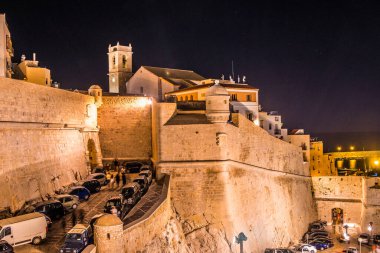 İspanya, Castellon 'daki Peniscola kalesi ve kasabası