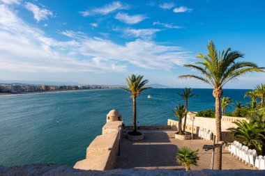 İspanya, Castellon 'daki Peniscola kalesi ve kasabası