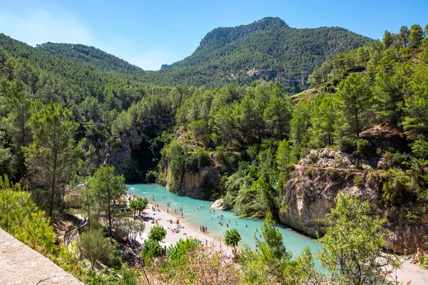 İspanya Castellon 'da termal suyu olan Montanejos Nehri