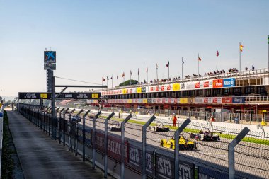 Mart 2017: V de V Endurance Serisi Barcelona Katalunya pistinde, Katalonya, İspanya.