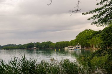 Katalonya, İspanya 'da Banyole Gölü