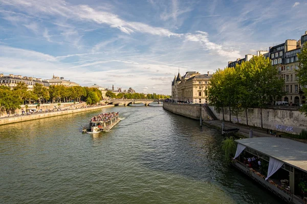 Paris Teki Saint Michel Köprüsü — Stok fotoğraf