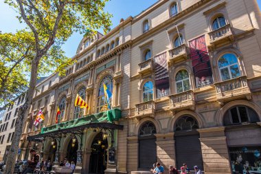 Meşhur Del Liceu Tiyatrosu, Barcelona 'da opera binası.