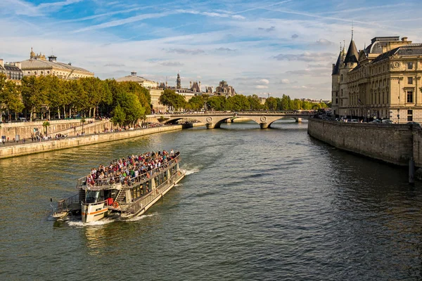 Paris Teki Saint Michel Köprüsü — Stok fotoğraf
