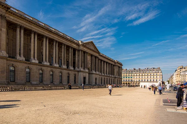 法国巴黎卢浮宫 — 图库照片