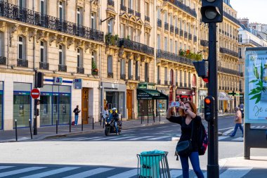 Rue Saint Lazare, Paris, Fransa.