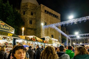 Santa Llucia Noel Pazarı Barselona, Katalonya, İspanya