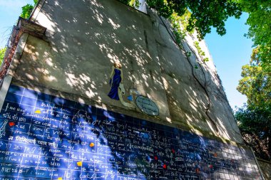 Le Mur des Je 'aime (Aşk Duvarı) Paris, Fransa.
