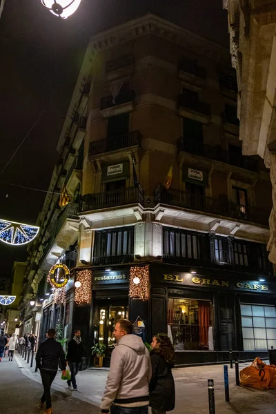 Calle Típica Barrio Gótico Por Noche Barcelona Cataluña España —  Fotos de Stock