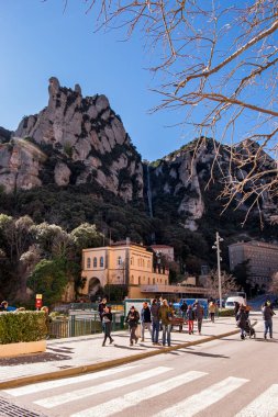Montserrat Manastırı Barselona, Katalonya 'da dağda