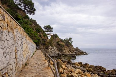 Katalonya 'nın Costa Brava' sındaki Lloret de Mar plajı, İspanya