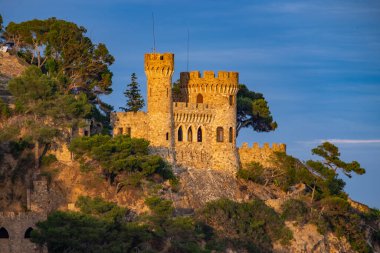 Katalonya 'nın Costa Brava' sındaki Lloret de Mar plajı, İspanya