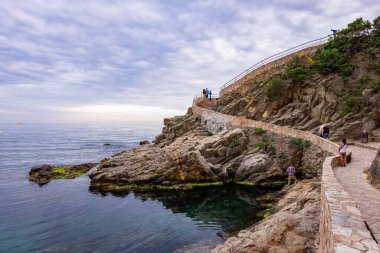 Katalonya 'nın Costa Brava' sındaki Lloret de Mar plajı, İspanya