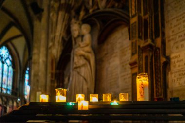 Fransa, Bordeaux 'daki Katedral Saint Andre iç mimarisi.