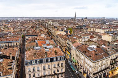 Fransa Bordeaux 'daki Katedral Saint Andre ve Pey Berland Kulesi.