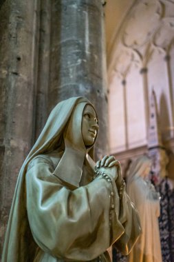 Fransa, Bordeaux 'daki Katedral Saint Andre iç mimarisi.