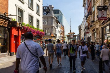 Londra, İngiltere, İngiltere 'deki Çin Mahallesi kapısı..
