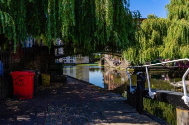 Londra, İngiltere ve İngiltere 'deki Camden pazarı..