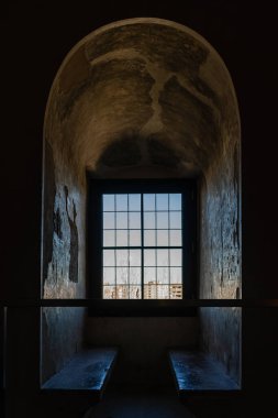 Palacio Aljaferia, İspanya 'nın Zaragoza kentindeki ortaçağ İslam sarayı..