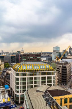 İngiltere 'deki Büyük Londra Yangınının Anıtı.