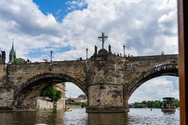 Charles Bridge Praha Tsjekkia – stockfoto