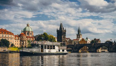 Çek Cumhuriyeti 'nde Charles Bridge Prag