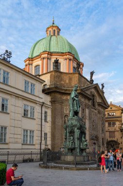 Çek Cumhuriyeti 'ndeki Assisi Kilisesi' nden Francis Charles Bridge Prag
