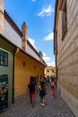 Çek Cumhuriyeti 'nin Prag' daki Golden Lane Castle caddesi