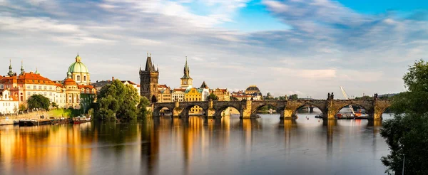 Çek Cumhuriyeti 'nde Charles Bridge Prag