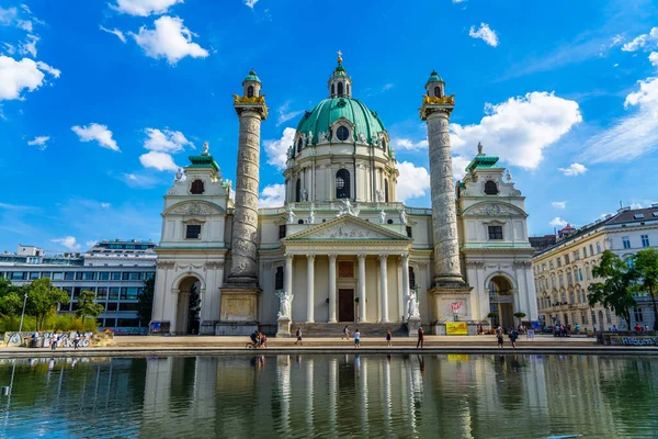 Kościół Karlskirche Wiedniu Austria — Zdjęcie stockowe