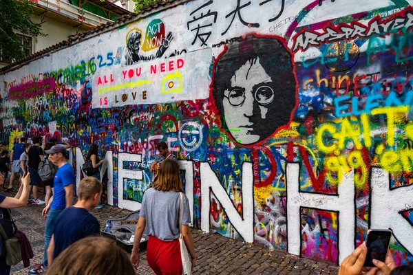 Çek Cumhuriyeti 'nde Lennon Wall Prag