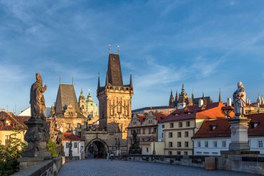 Prag 'daki Charles Köprüsü