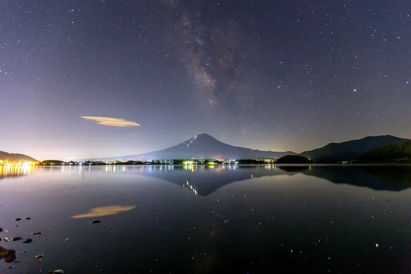 Berg fuji in japan — Stockfoto