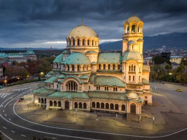 Saint Alexander Nevsky, Sofya'da adanmış Bulgar Ortodoks katedrali