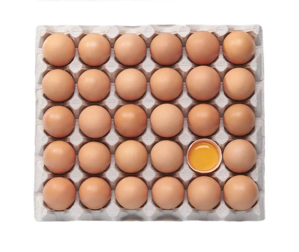 Ekolojik Karton Paketlerde Çiğ Tavuk Yumurtası Izole Edilmiş Organik Yumurtalar — Stok fotoğraf