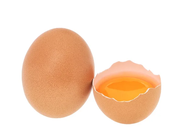 Huevos Rotos Orgánicos Aislados Sobre Fondo Blanco —  Fotos de Stock