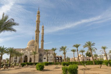 Mısır 'ın Sharm el Sheikh kentindeki ana camilerden biri. İslam inancı kavramı.