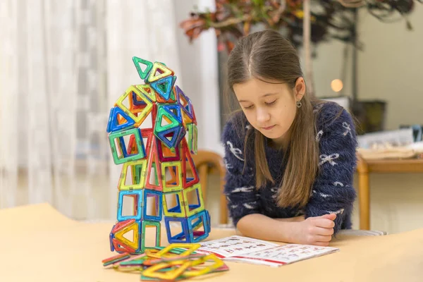 Girl Playing Colorful Magnet Plastic Blocks Kit Indoor Playground Early — 스톡 사진