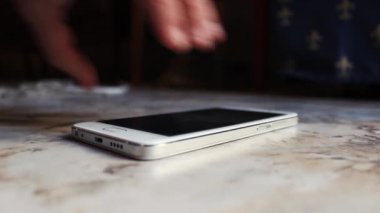 Güç banka cep telefonu için bağlanma