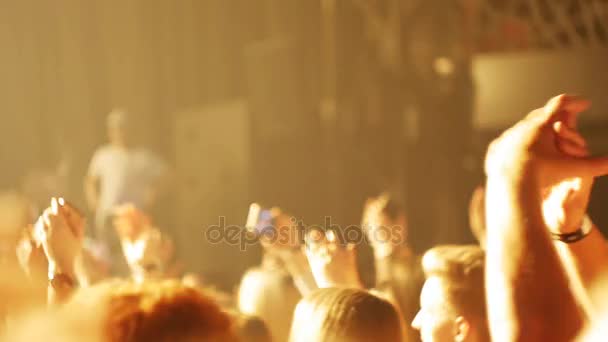 Concierto de aplausos. El público aplaudió. Los fans aplaudieron . — Vídeos de Stock