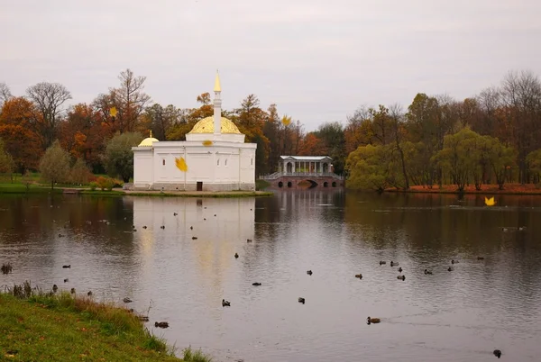 Mañana de otoño en Tsarskoye Selo —  Fotos de Stock