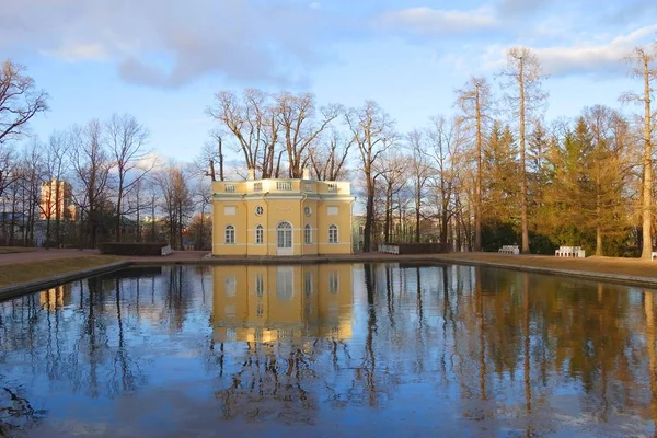 Spring evening in Tsarskoe Selo Royalty Free Stock Photos