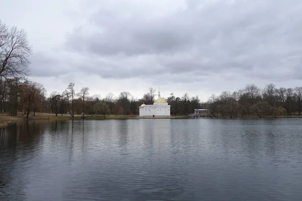 Turks bad paviljoen in het Park van Catherine — Stockfoto