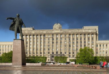 Saint-Petersburg, yaz başında Moskova Meydanı