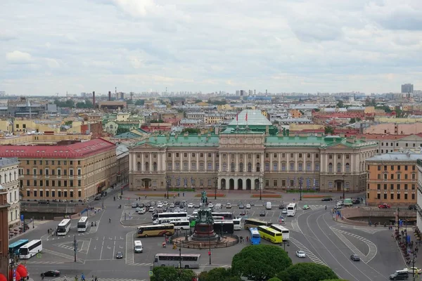 St. Isaac's square in Saint-Petersburg — Stock Photo, Image