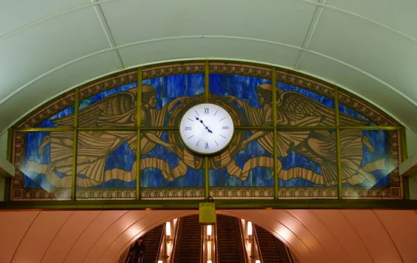 Frammento dell'interno della stazione della metropolitana Admiralteiskaya — Foto Stock