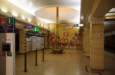 İç ücretsizdir metro istasyonu'na parçası