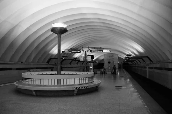 Fragmento do interior da estação de metro Sportivnaya — Fotografia de Stock