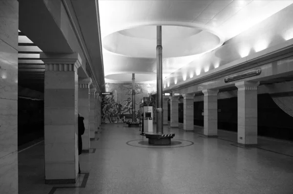 Fragment des Innenraums der Metrostation Sportivnaya — Stockfoto