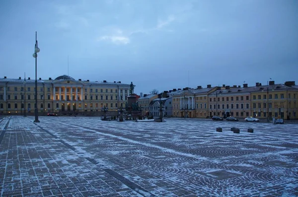 Cold morning on Senate Square — Stock Photo, Image